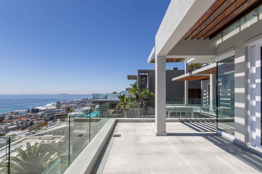 To Let 6 Bedroom Property for Rent in Bantry Bay Western Cape